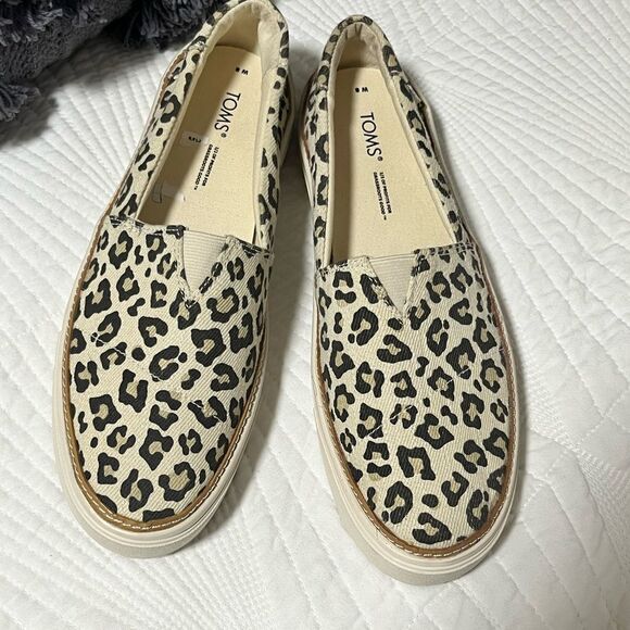 NWOT TOMS Parker Slip-Ons - Picture 3 of 13